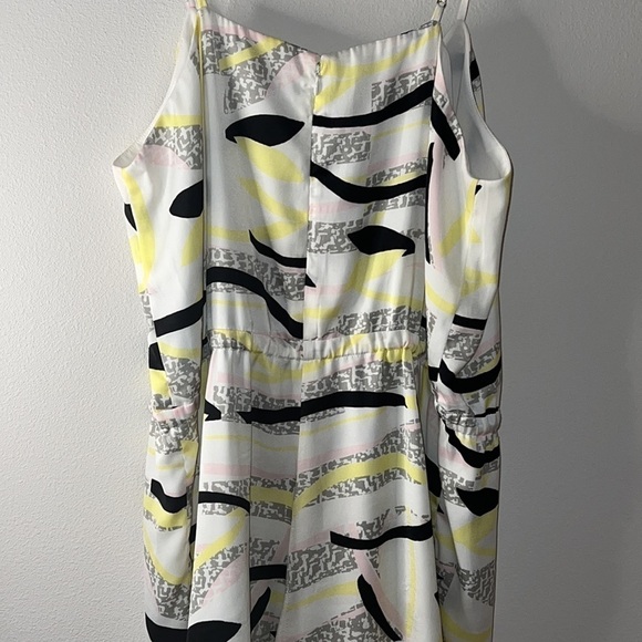 GUESS Romper Sz XL spaghetti straps tie waist - Picture 6 of 9